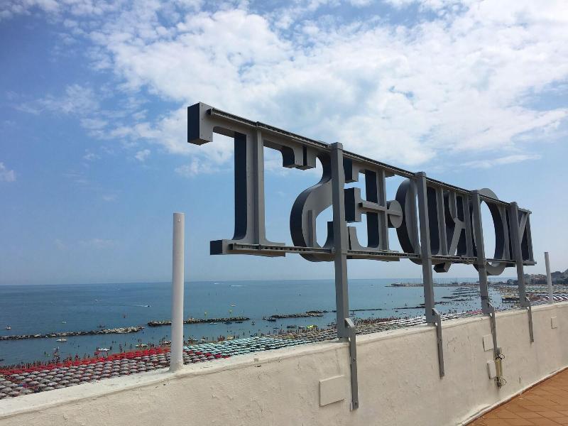 Hotel Nord Est Cattolica Kültér fotó