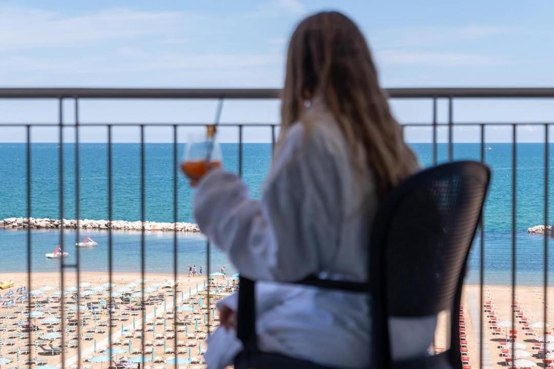 Hotel Nord Est Cattolica Kültér fotó