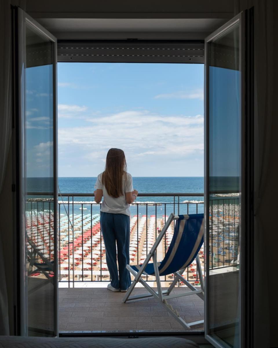 Hotel Nord Est Cattolica Kültér fotó