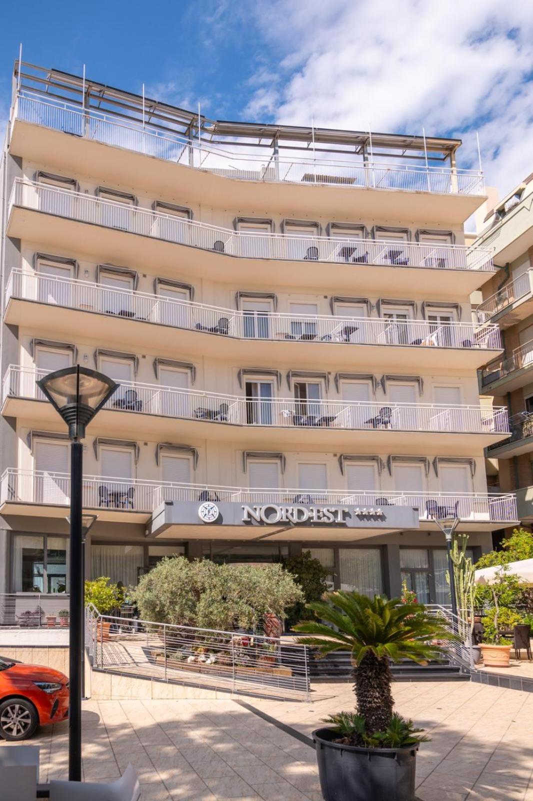 Hotel Nord Est Cattolica Kültér fotó