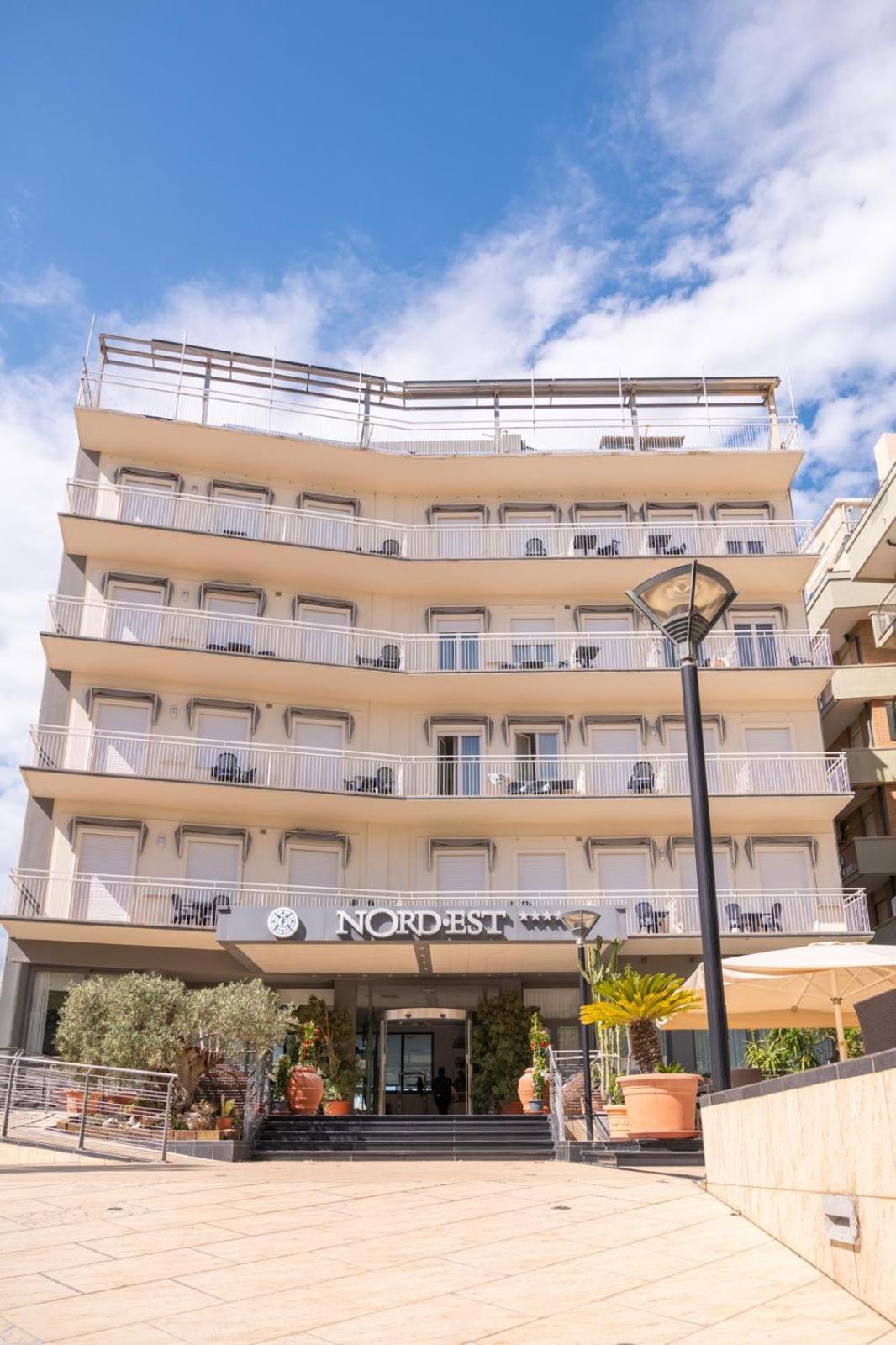 Hotel Nord Est Cattolica Kültér fotó