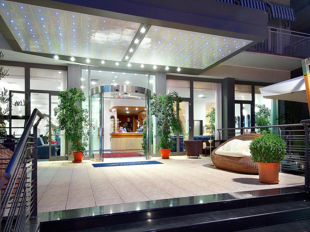 Hotel Nord Est Cattolica Kültér fotó