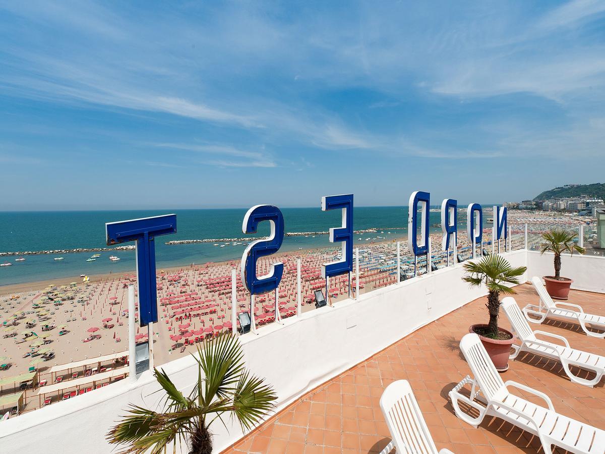 Hotel Nord Est Cattolica Kültér fotó