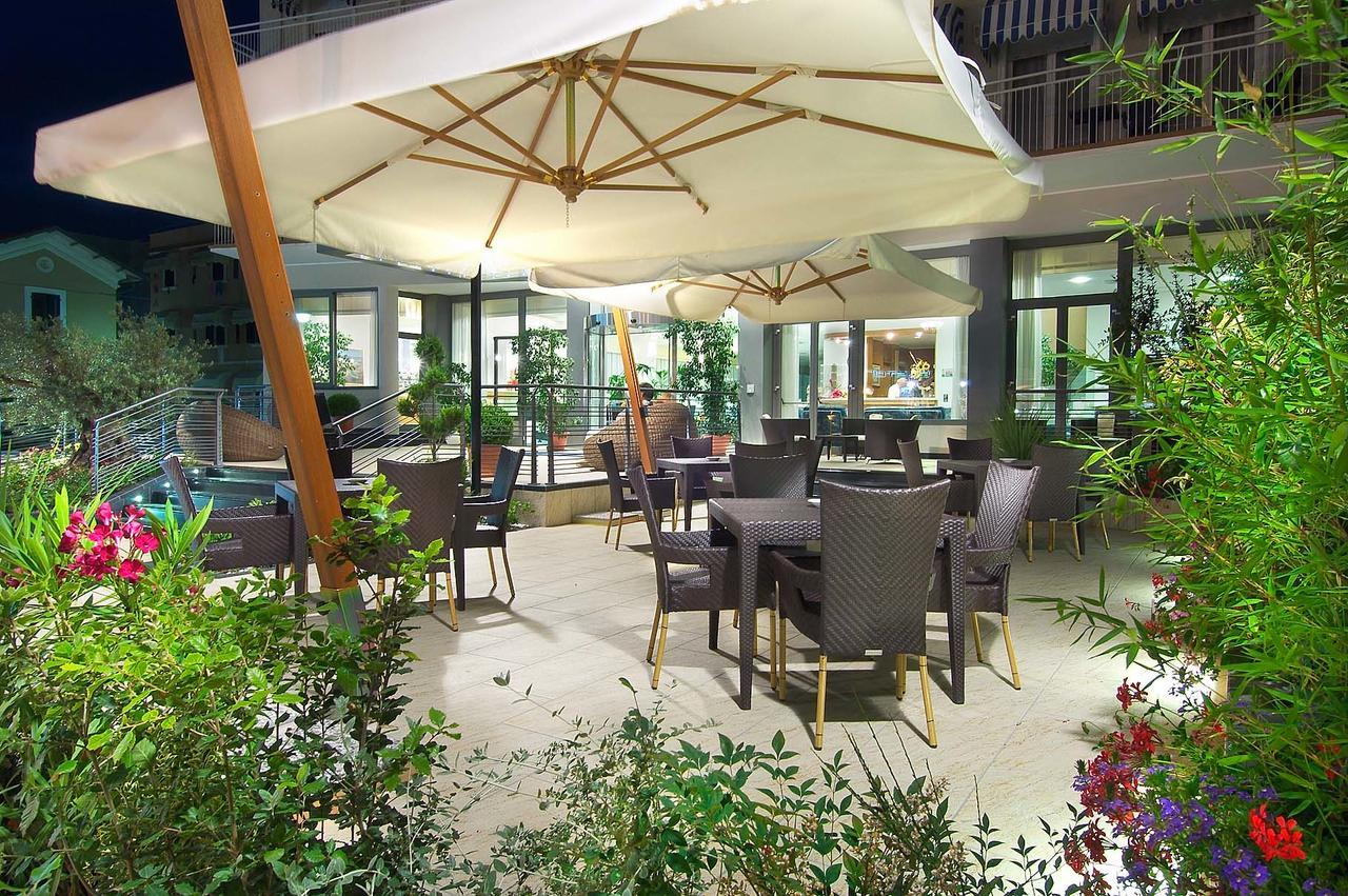 Hotel Nord Est Cattolica Kültér fotó